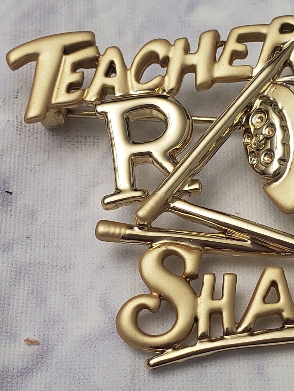 AJC Goldtone Teachers R Sharp Brooch Pin - Picture 3 of 7